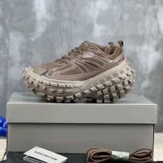 Balenciaga Low Shoes